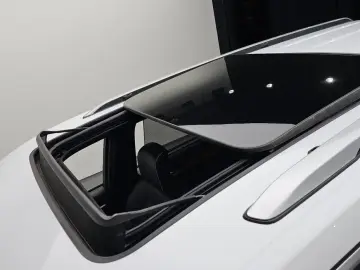 2023 Jeep Cherokee с пробегом 54 314 км
