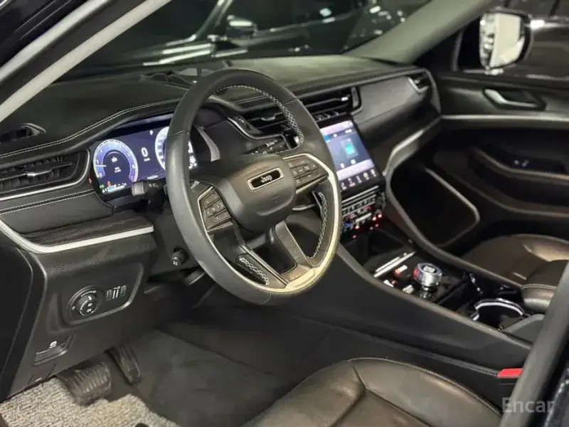 2022 Jeep Cherokee с пробегом 154 629 км
