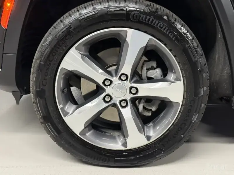 2022 Jeep Cherokee с пробегом 154 629 км