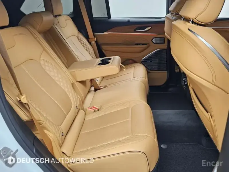 2023 Jeep Cherokee с пробегом 73 429 км