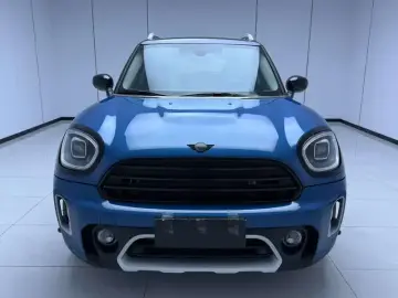 2023 Mini Countryman с пробегом 9 000 км