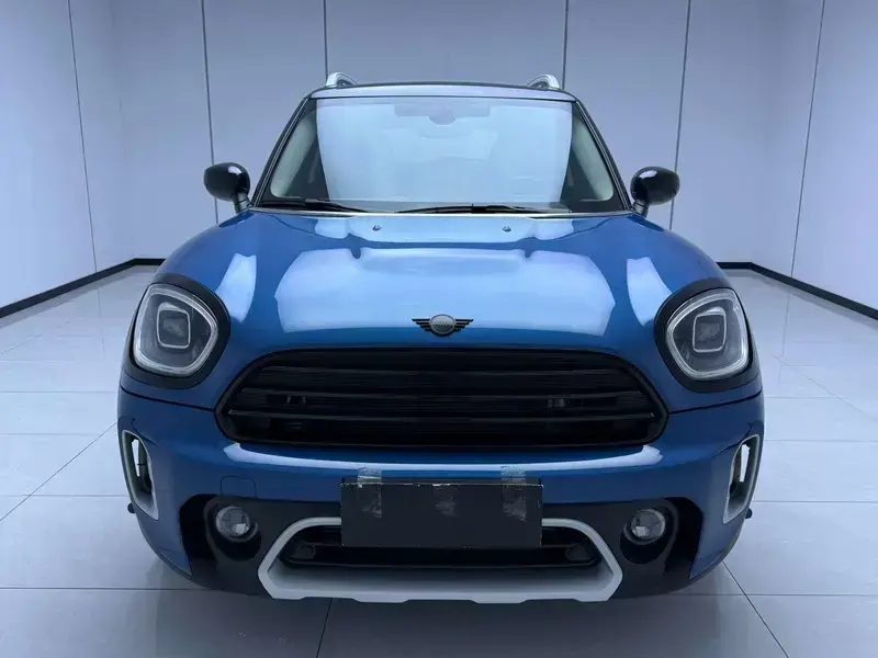 2023 Mini Countryman с пробегом 9 000 км