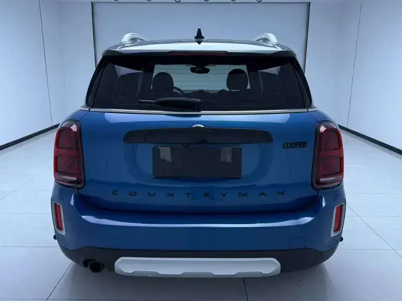 2023 Mini Countryman с пробегом 9 000 км