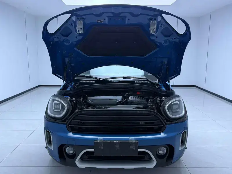 2023 Mini Countryman с пробегом 9 000 км