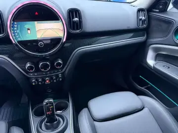 2023 Mini Countryman с пробегом 9 000 км