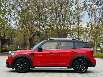 2020 Mini Countryman с пробегом 73 000 км
