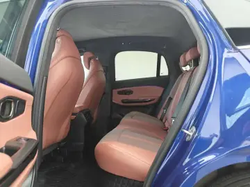 2020 Nio EC6 с пробегом 121 000 км