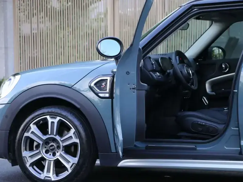 2021 Mini Countryman с пробегом 46 000 км