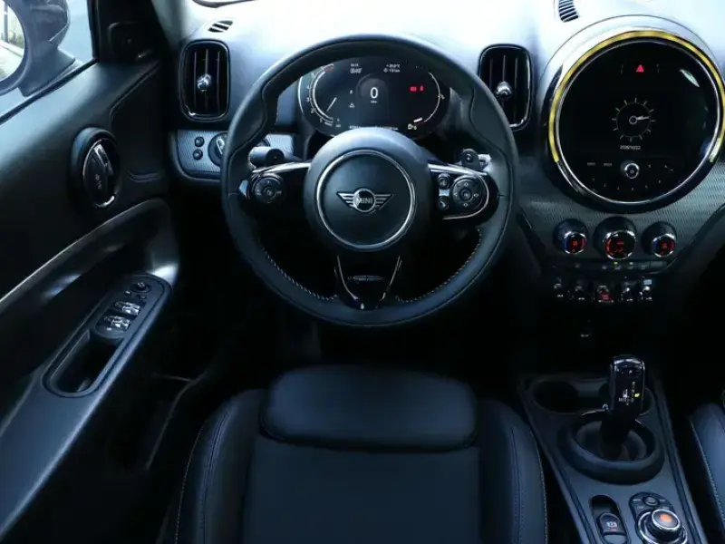 2021 Mini Countryman с пробегом 46 000 км