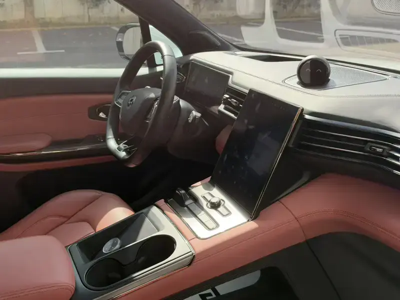 2020 Nio EC6 с пробегом 139 000 км