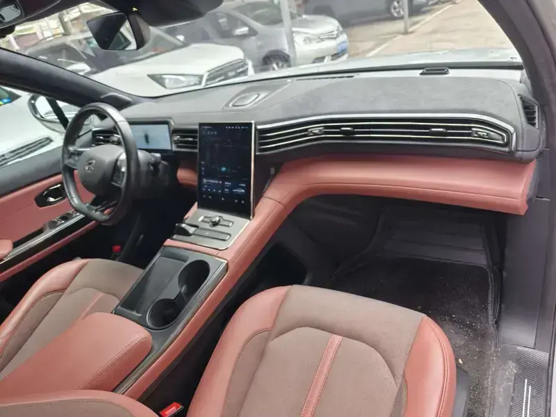 2020 Nio EC6 с пробегом 66 000 км