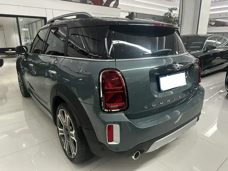 2021 Mini Countryman с пробегом 133 000 км