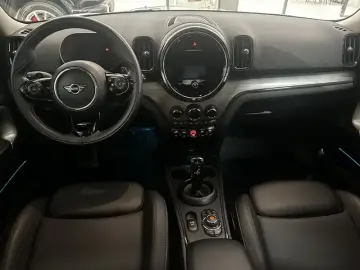 2021 Mini Countryman с пробегом 133 000 км