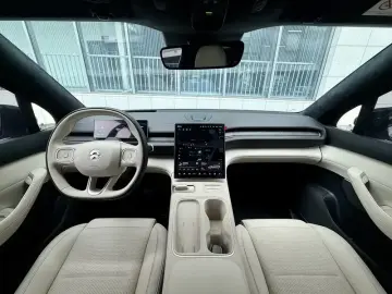 2023 Nio ES6 с пробегом 63 000 км