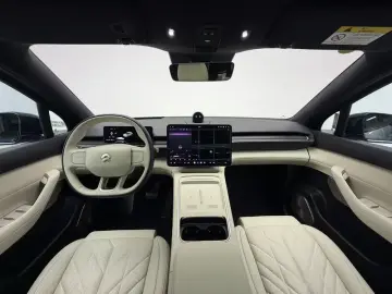 2025 Nio ES6 с пробегом 21 800 км