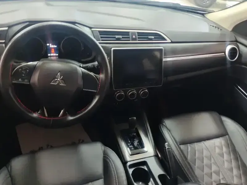 2020 Mitsubishi ASX с пробегом 75 000 км