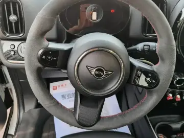 2022 Mini Countryman с пробегом 42 000 км