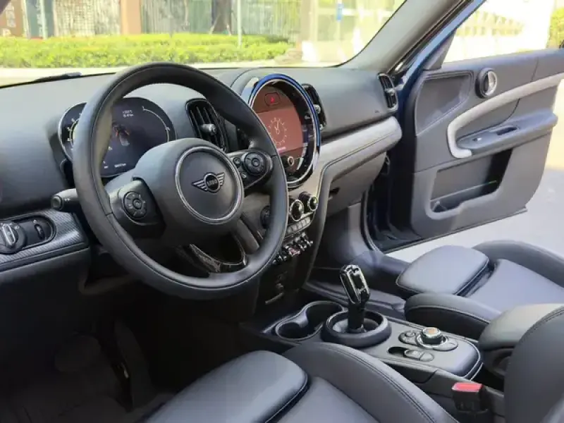 2021 Mini Countryman с пробегом 30 000 км