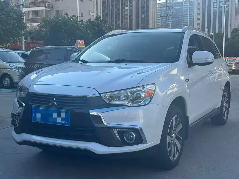 2020 Mitsubishi ASX с пробегом 60 000 км