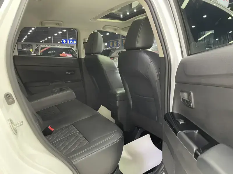 2020 Mitsubishi ASX с пробегом 28 000 км
