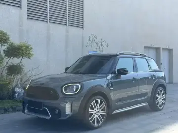 2023 Mini Countryman с пробегом 33 000 км