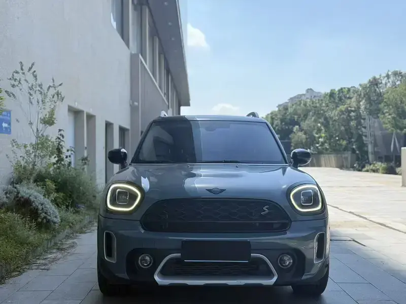 2023 Mini Countryman с пробегом 33 000 км