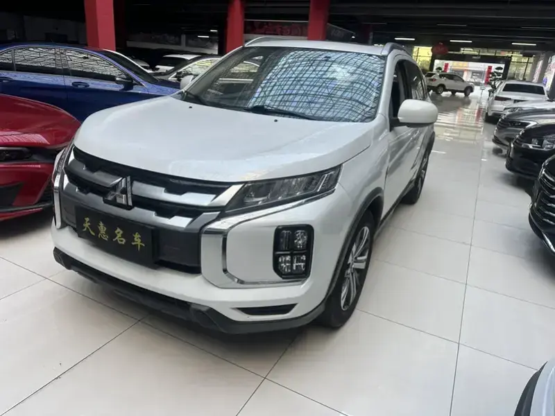 2020 Mitsubishi ASX с пробегом 50 000 км