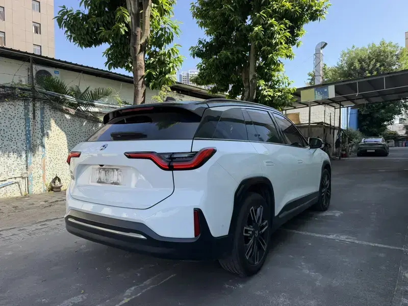 2020 Nio ES6 с пробегом 84 000 км