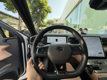 2020 Nio ES6 с пробегом 84 000 км