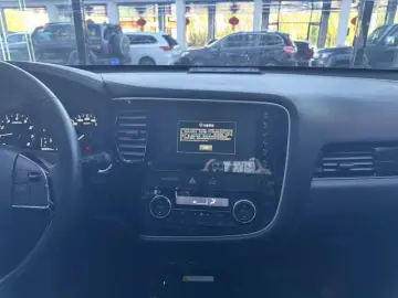 2021 Mitsubishi Outlander с пробегом 49 100 км