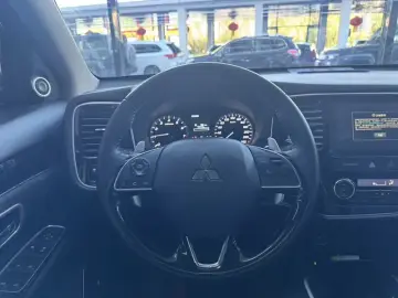 2021 Mitsubishi Outlander с пробегом 49 100 км