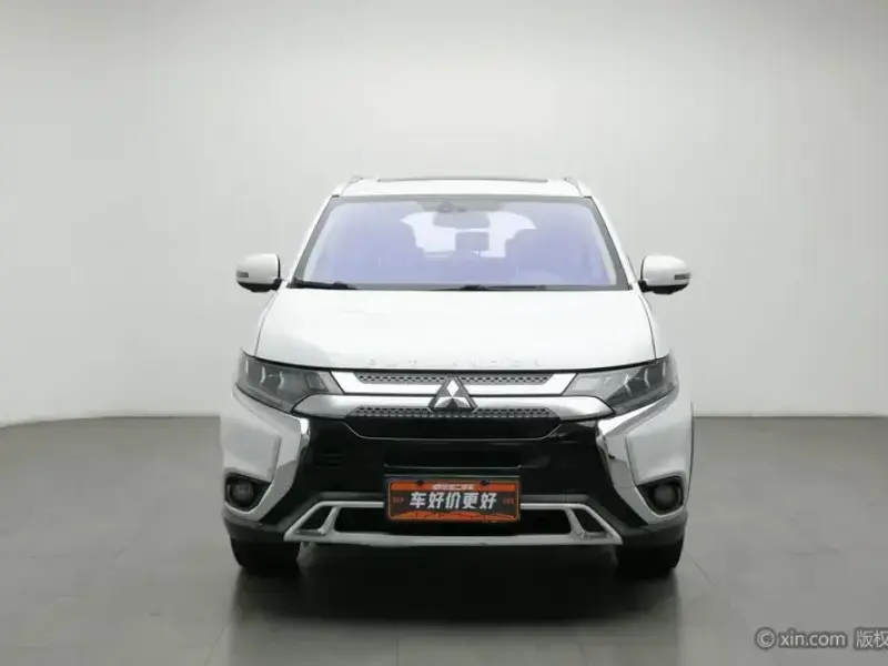 2020 Mitsubishi Outlander с пробегом 85 600 км