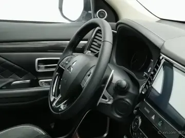 2020 Mitsubishi Outlander с пробегом 85 600 км