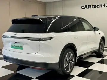 2023 Nio ES8 с пробегом 71 500 км