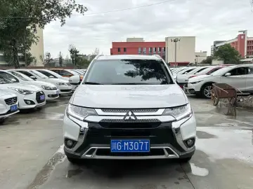 2019 Mitsubishi Outlander с пробегом 91 000 км