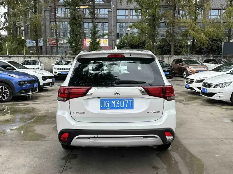 2019 Mitsubishi Outlander с пробегом 91 000 км