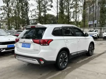 2019 Mitsubishi Outlander с пробегом 91 000 км