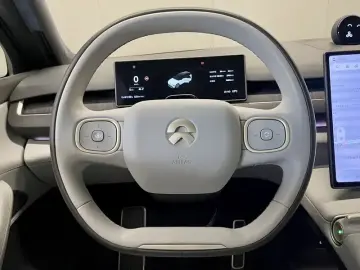 2023 Nio ES8 с пробегом 71 500 км