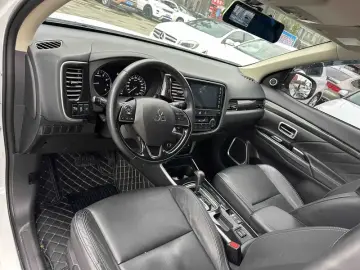 2019 Mitsubishi Outlander с пробегом 91 000 км