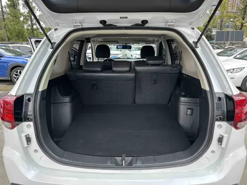 2019 Mitsubishi Outlander с пробегом 91 000 км