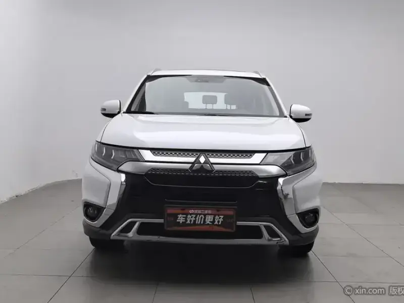 2019 Mitsubishi Outlander с пробегом 91 900 км
