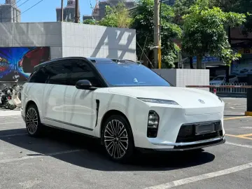 2026 Nio ES8 с пробегом 7 700 км
