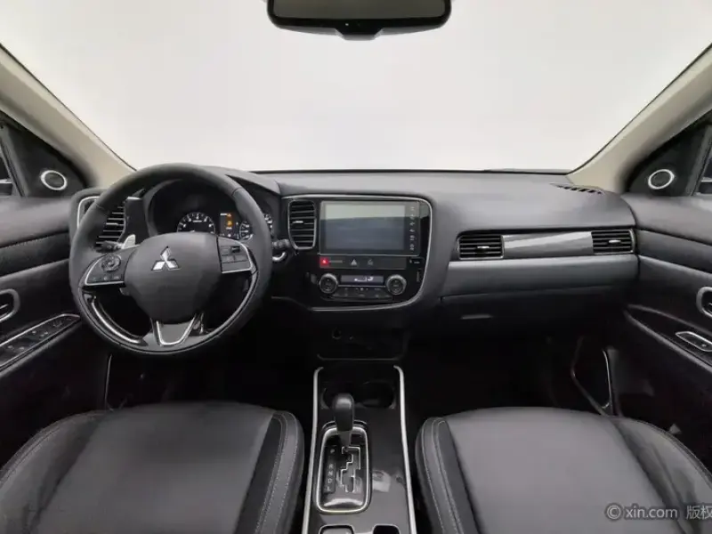 2019 Mitsubishi Outlander с пробегом 91 900 км