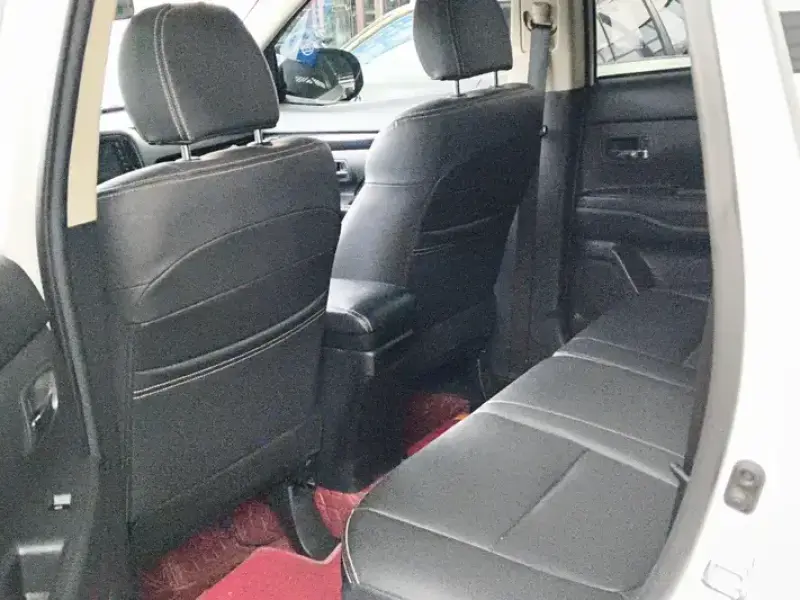 2021 Mitsubishi Outlander с пробегом 42 000 км