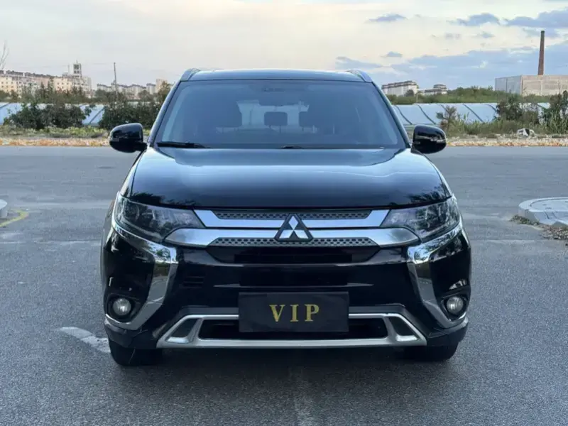 2020 Mitsubishi Outlander с пробегом 96 000 км