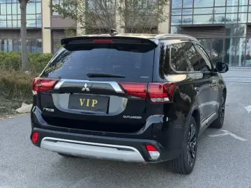 2020 Mitsubishi Outlander с пробегом 96 000 км