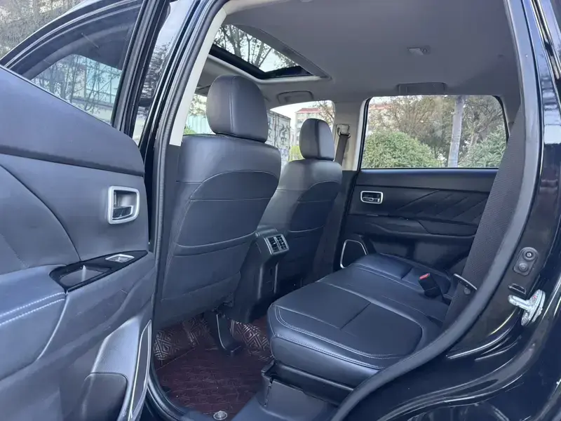 2020 Mitsubishi Outlander с пробегом 96 000 км