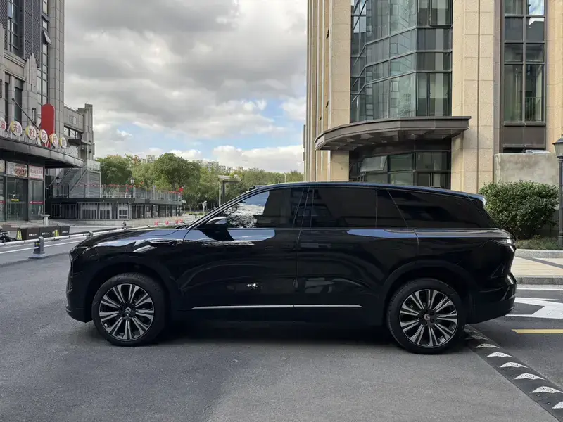 2024 Nio ES8 с пробегом 69 000 км