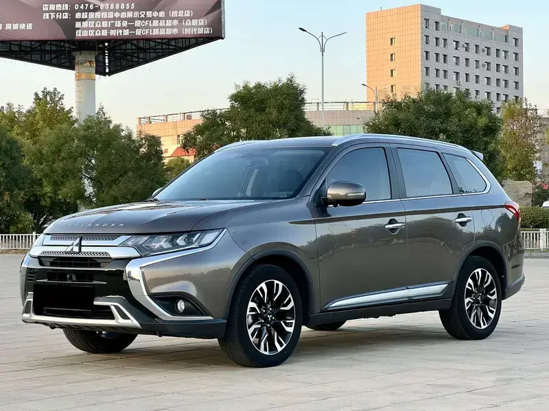 2019 Mitsubishi Outlander с пробегом 60 000 км