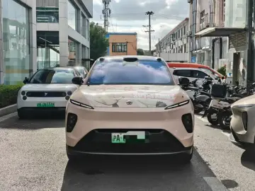 2023 Nio ES8 с пробегом 32 400 км